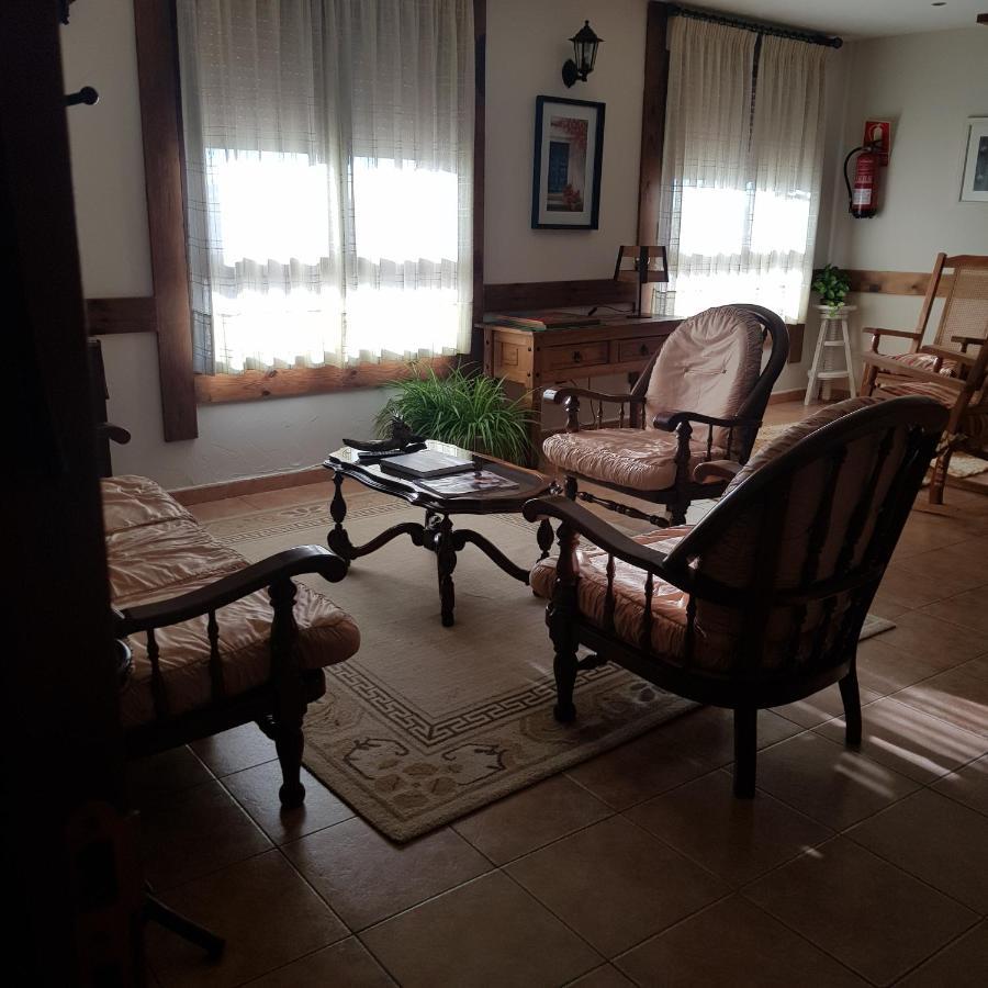 Bed and Breakfast Puerta Al Duraton Sebulcor Екстер'єр фото