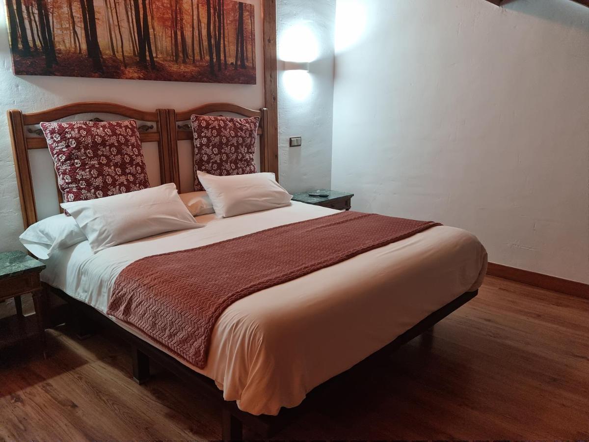 Bed and Breakfast Puerta Al Duraton Sebulcor Екстер'єр фото