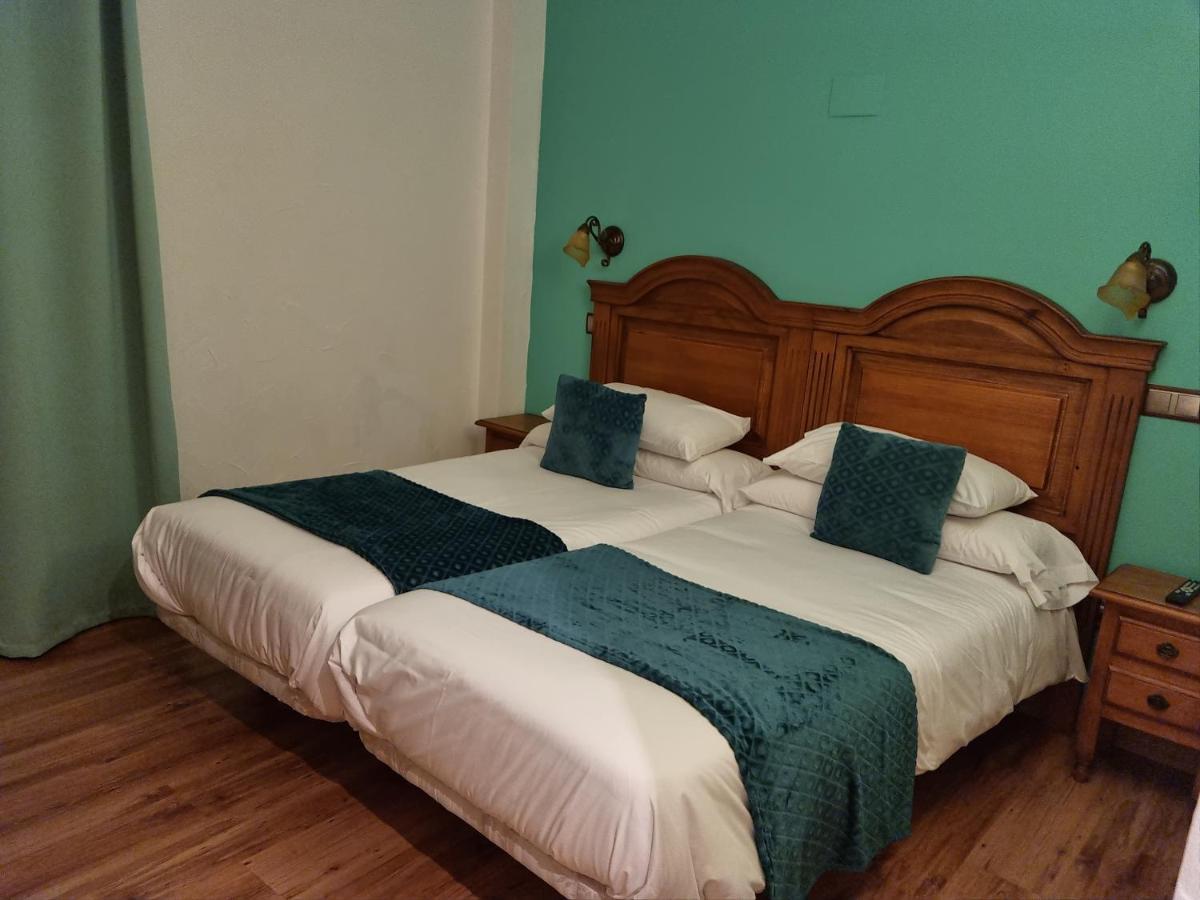 Bed and Breakfast Puerta Al Duraton Sebulcor Екстер'єр фото